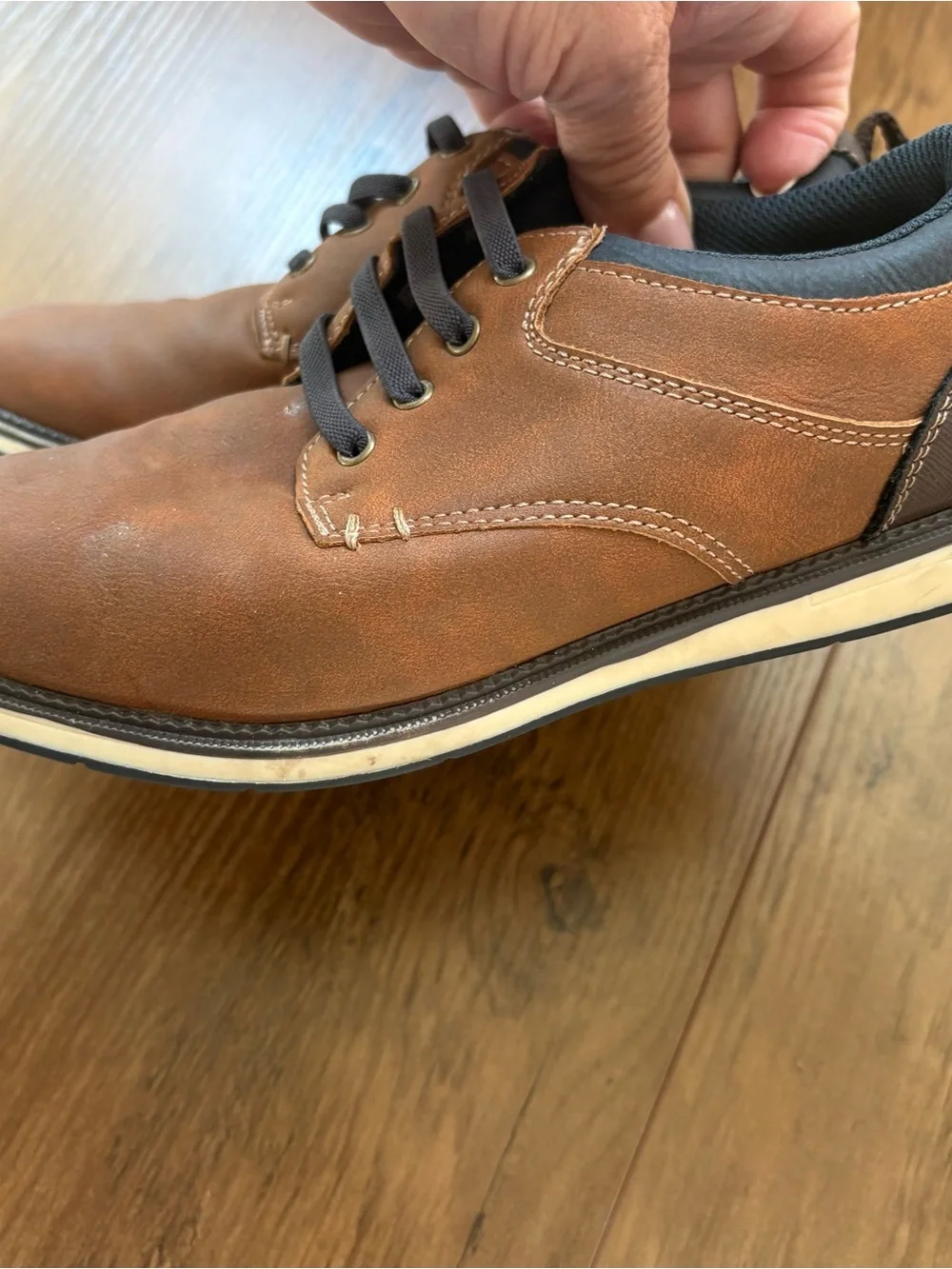 Sonoma Boys  Casual Brown FauxLeather Faux Lace-Up Shoes. Size 4 INV25/577